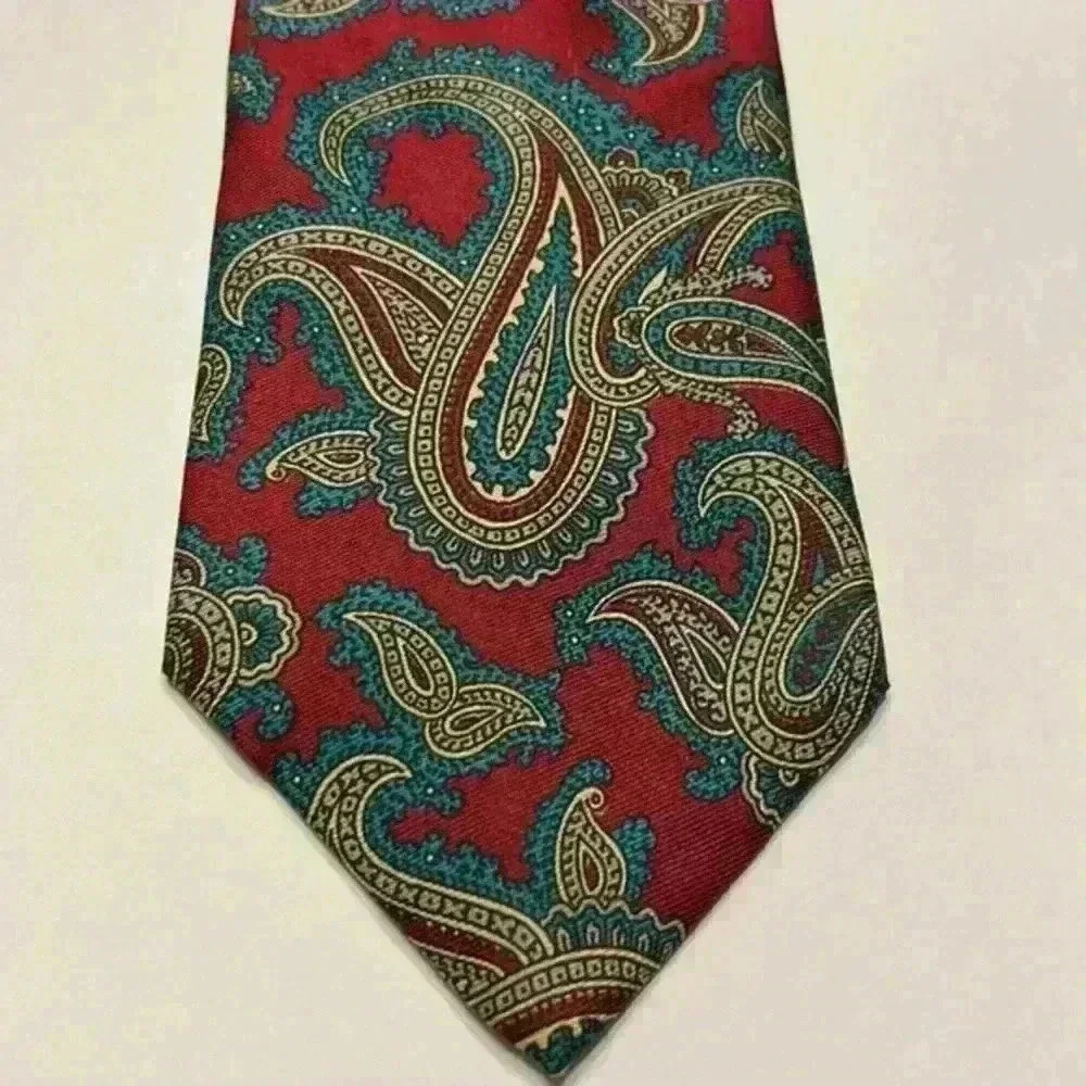 Oakton Ltd. Tie‎